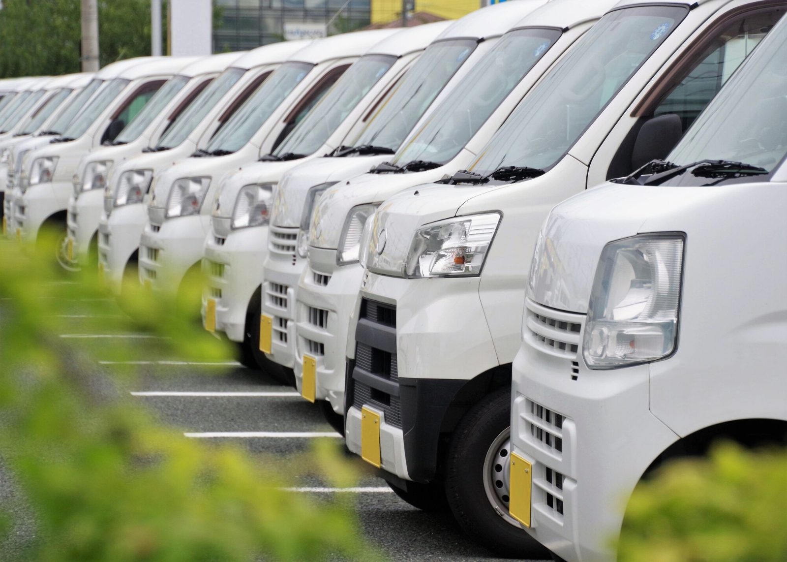 秋の繁忙期に車両が足りない…法人が今から備える車両対策【2026年版】