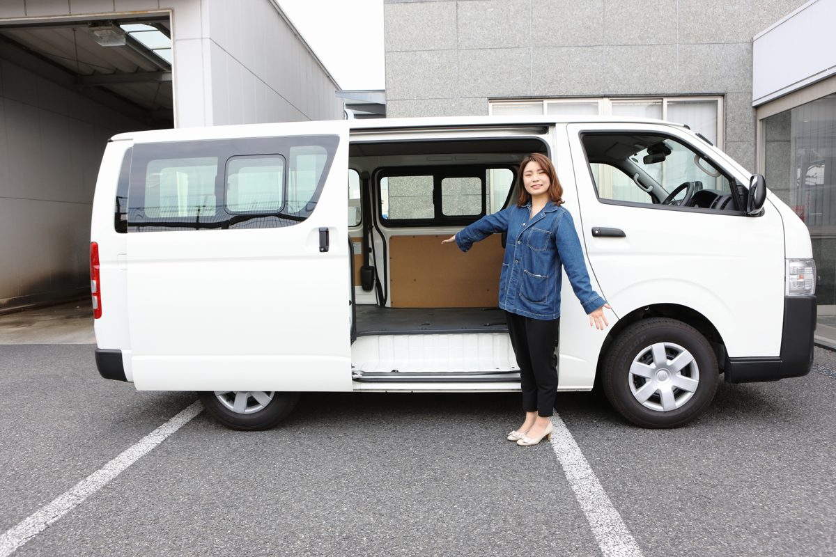 ハイエースを新車で配車、快適でした
